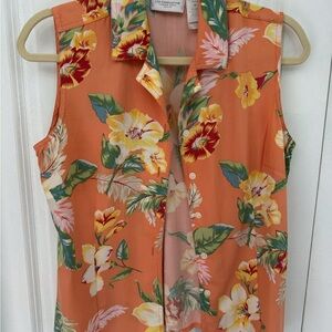 Sleeveless Liz Claiborne Hawaiian print top